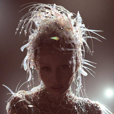 Miley Cyrus / Something Beautiful