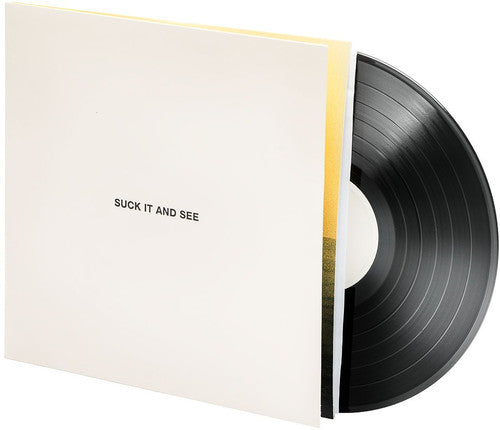 Exhibición de discos de vinilo firmados por Arctic Monkeys -  España